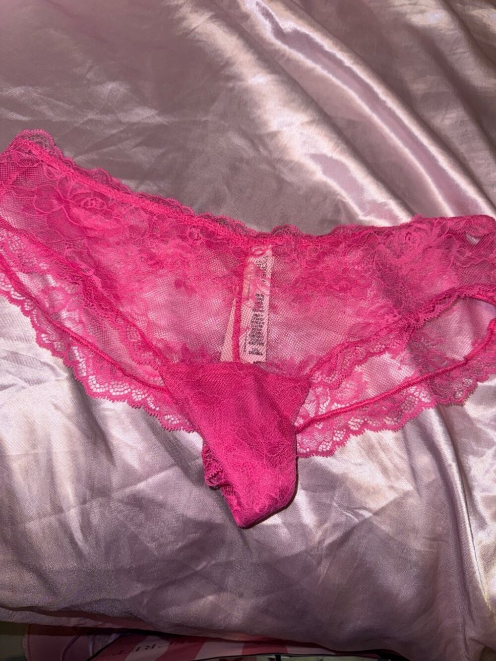 NWT Victoria’s Secret Hot Pink Lace Panty